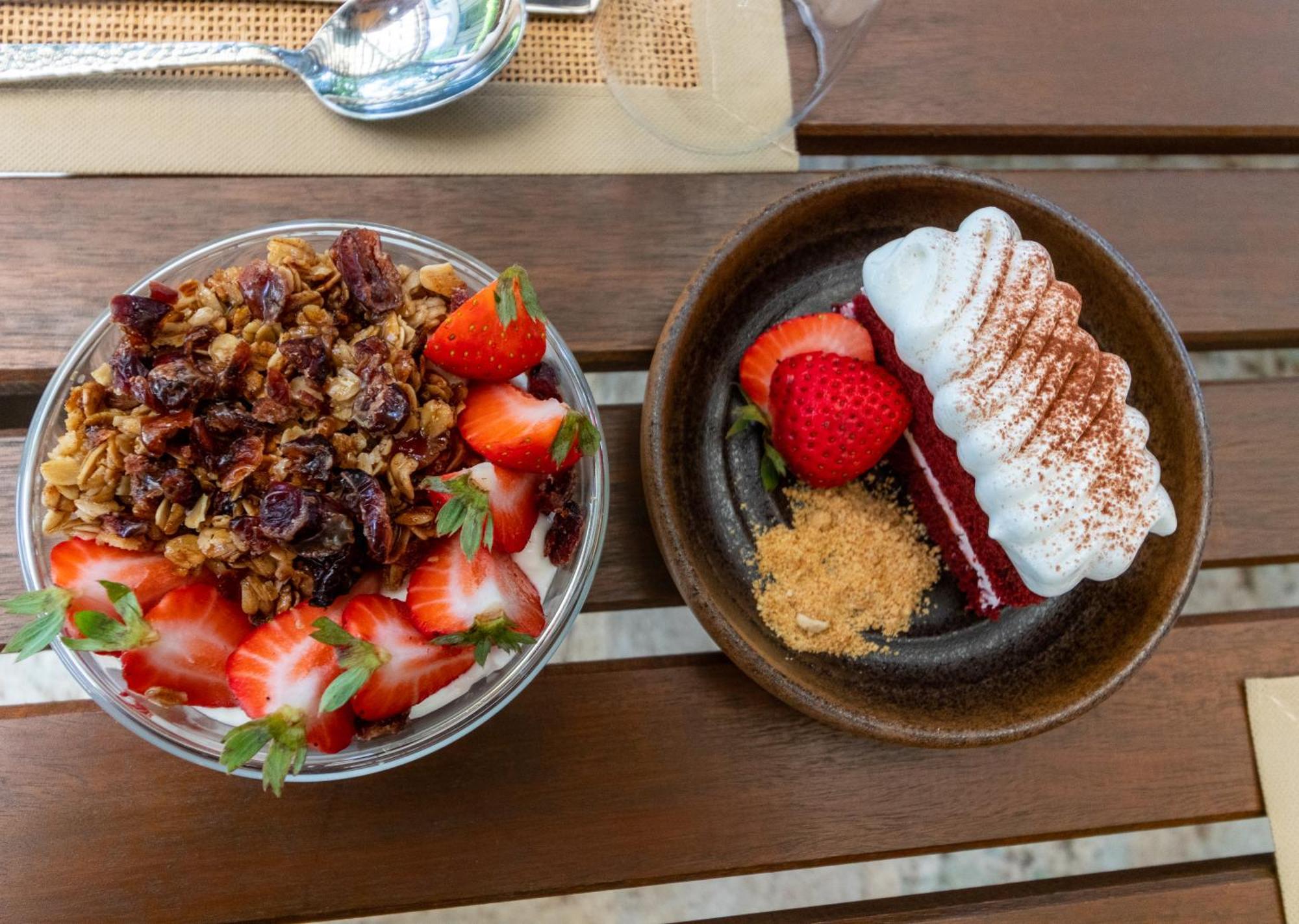 Sweetfield Manor Hotel Бриджтаун Екстериор снимка